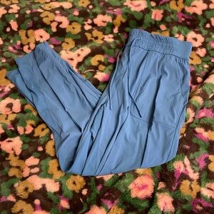 Lululemon dance studio joggers size 10